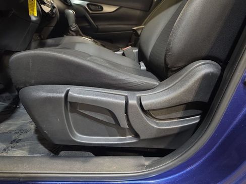 Used 2021 Nissan Rogue Sport S FWD image 14