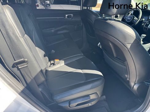 Certified 2022 Kia Sorento S w/ Panoramic Sunroof Package FWD image 30