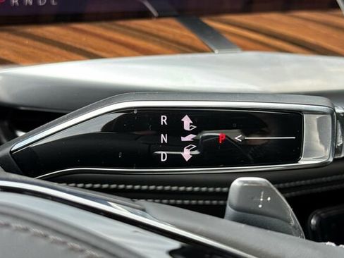 New 2026 Cadillac Escalade ESV Platinum Sport w/ LPO, ONYX Package image 23