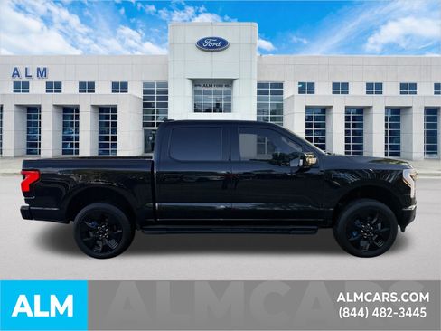 Used 2024 Ford F150 Lightning Platinum AWD/4WD image 5