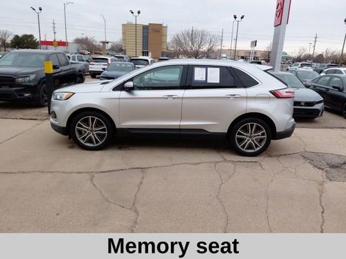 Used 2019 Ford Edge Titanium image 8