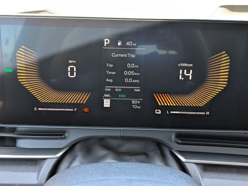 New 2026 Kia Carnival EX FWD image 35
