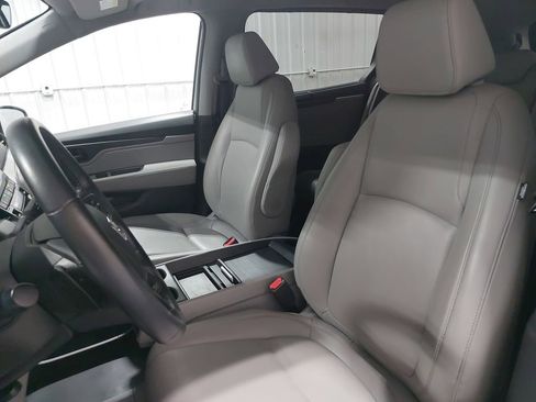 Used 2023 Honda Odyssey EX-L image 17