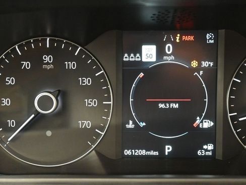 Used 2020 Land Rover Range Rover Velar R-Dynamic S image 12