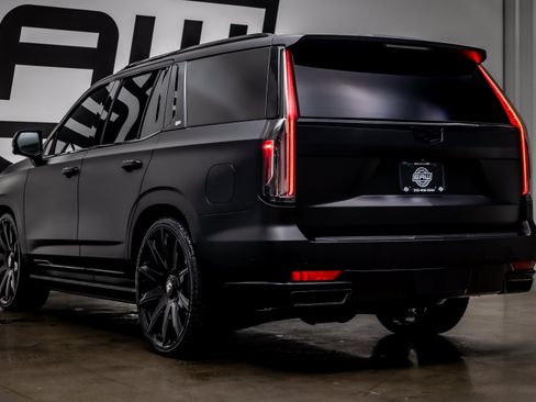 Used 2023 Cadillac Escalade Sport Platinum AWD/4WD image 31