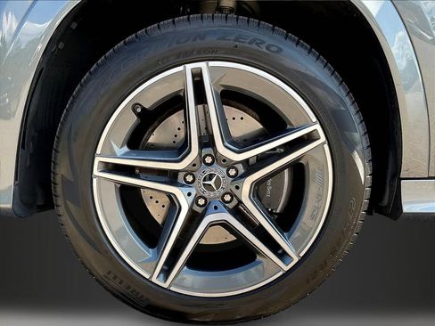 Certified 2024 Mercedes-Benz GLS 450 4MATIC image 36