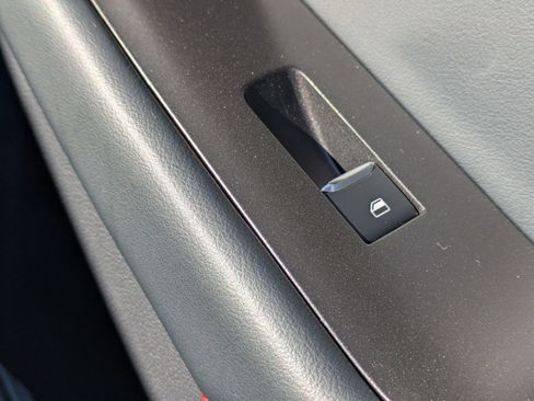 New 2026 Ford Explorer ST-Line w/ ST-Line Street Pack image 38