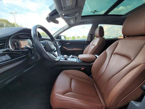 Used 2023 Audi Q8 Premium Plus AWD/4WD image 13