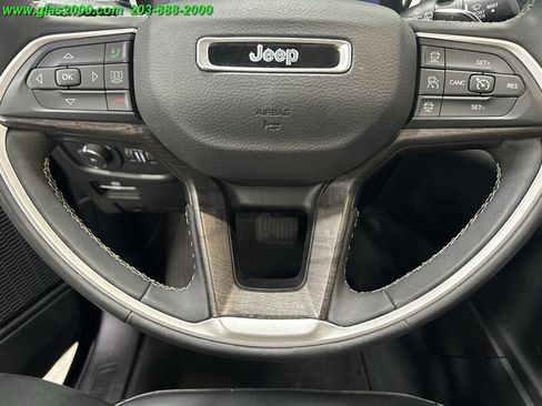 Used 2023 Jeep Grand Cherokee L Limited AWD/4WD image 32