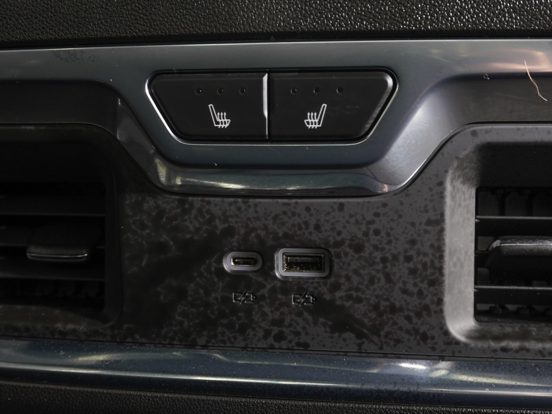 Used 2026 Chevrolet Silverado 3500 High Country w/ High Country Premium Package AWD/4WD image 11