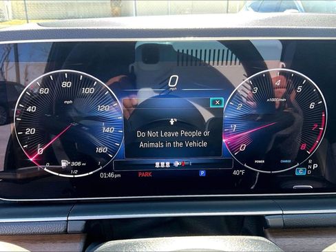 Used 2025 Mercedes-Benz GLE 350 4MATIC image 29