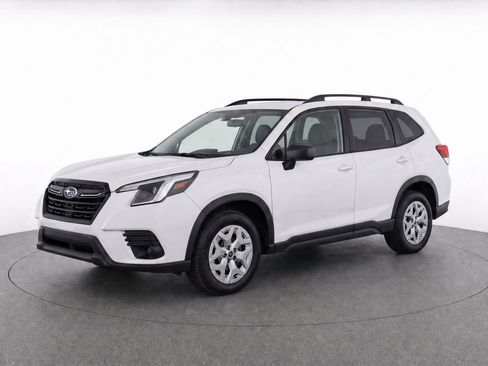 Used 2023 Subaru Forester AWD/4WD image 3