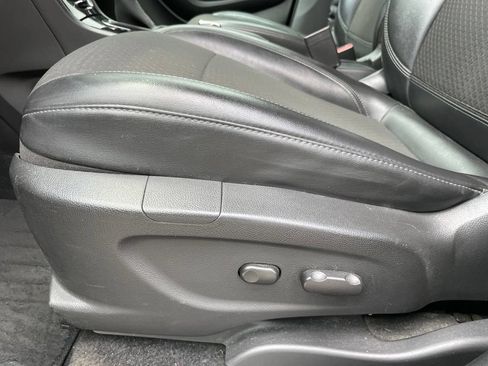 Used 2019 Buick Encore Preferred FWD image 11