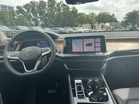 New 2026 Volkswagen Atlas SE image 46