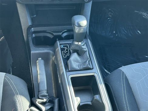 Certified 2021 Toyota Tacoma TRD Off-Road image 21