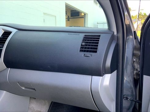 Used 2009 Toyota Tacoma PreRunner RWD image 14