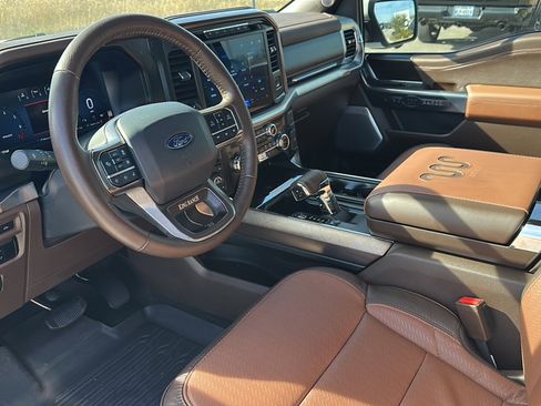 Used 2024 Ford F150 King Ranch w/ FX4 Off-Road Package image 12