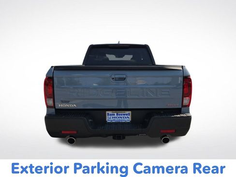 Used 2025 Honda Ridgeline Sport image 6