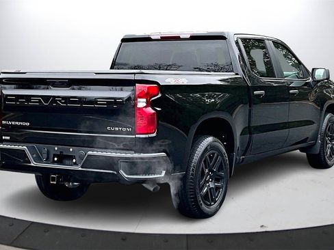 Used 2024 Chevrolet Silverado 1500 Custom image 9