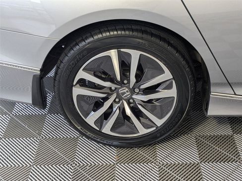 Used 2020 Honda Accord Touring image 27