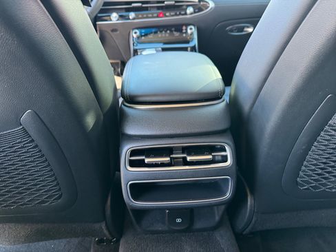 Used 2026 Genesis GV70 2.5T image 32