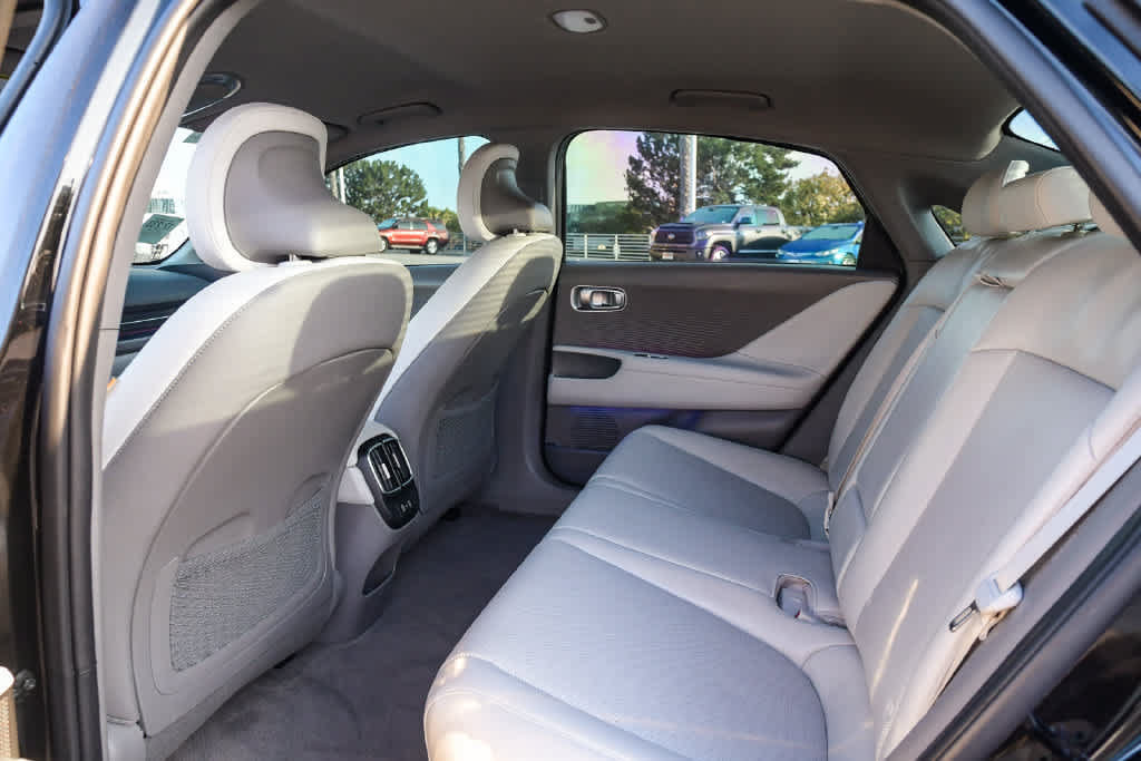 Used 2024 Hyundai Ioniq 6 SEL RWD image 18