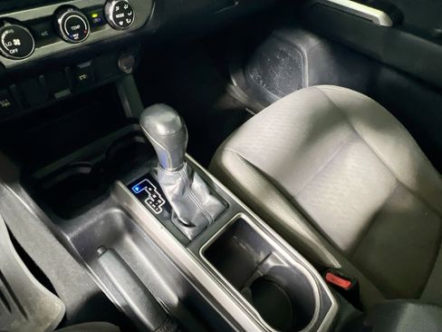 Used 2020 Toyota Tacoma SR5 image 25