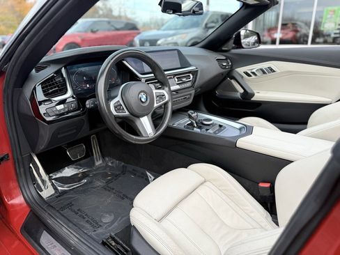 Used 2019 BMW Z4 sDrive30i w/ M Sport Package image 24