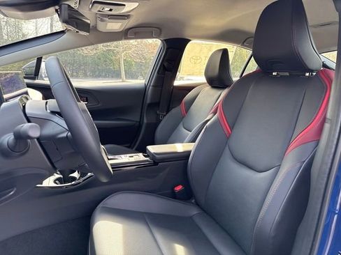 New 2026 Toyota Prius Plug-In Hybrid image 12