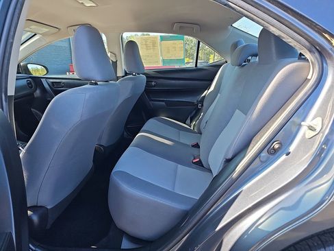 Used 2019 Toyota Corolla L image 18