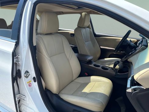 Used 2018 Toyota Avalon XLE Premium FWD image 27
