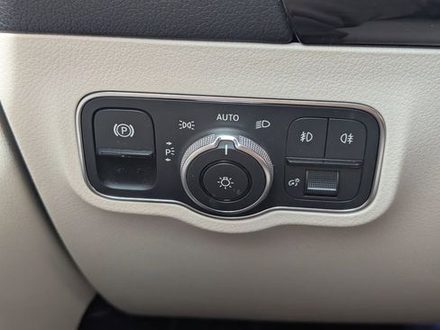 Used 2023 Mercedes-Benz GLA 250 4MATIC image 19