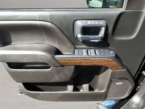 Used 2018 GMC Sierra 2500 Denali w/ Duramax Plus Package image 17