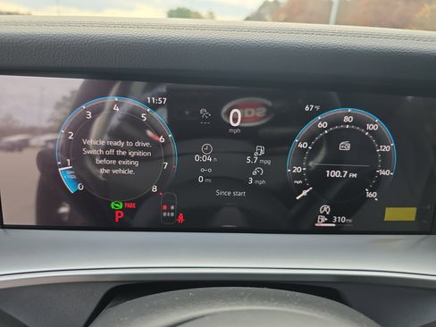 New 2026 Volkswagen Tiguan SE FWD image 19