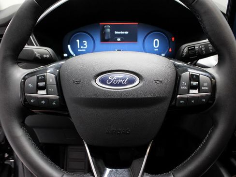 Certified 2024 Ford Escape Platinum AWD/4WD image 32