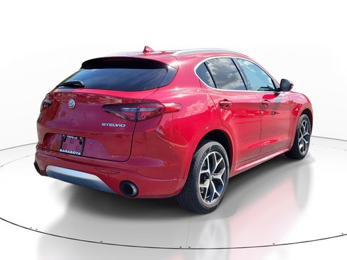 Used 2020 Alfa Romeo Stelvio Ti AWD/4WD image 6