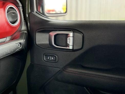 Used 2022 Jeep Gladiator Rubicon w/ LED Lighting Group image 39