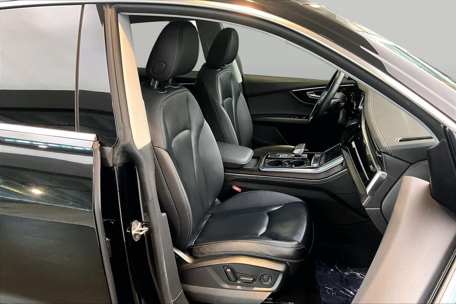 Used 2023 Audi Q8 Premium Plus w/ Premium Plus Package AWD/4WD image 9