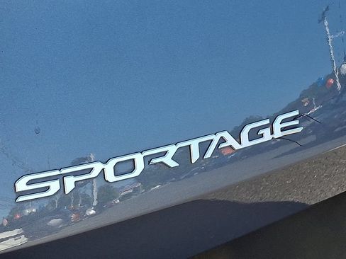 Used 2024 Kia Sportage EX AWD/4WD image 33