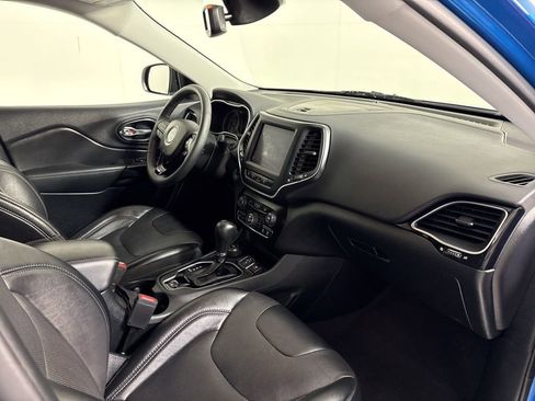 Used 2023 Jeep Cherokee Altitude Lux image 13