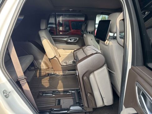 Used 2021 Chevrolet Tahoe Z71 w/ Rear Media and Nav Package AWD/4WD image 20
