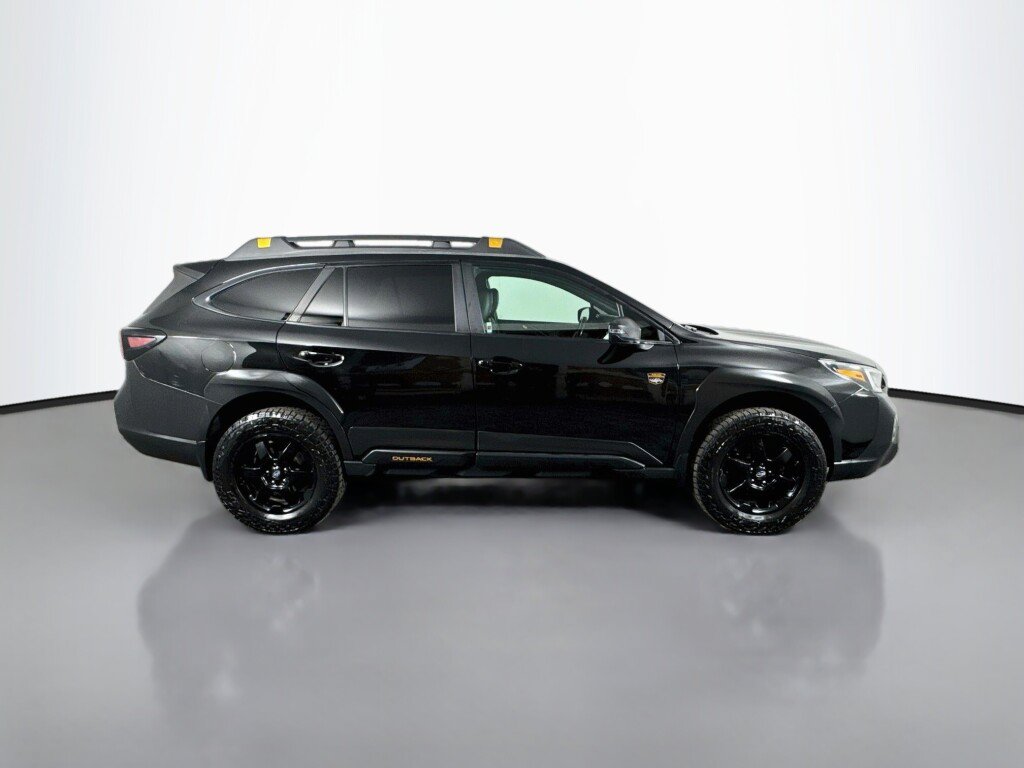 Used 2022 Subaru Outback Wilderness AWD/4WD image 6