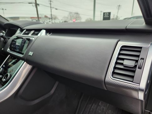 Used 2022 Land Rover Range Rover Sport HSE Dynamic image 17