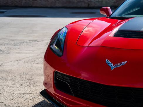 Used 2019 Chevrolet Corvette Grand Sport RWD image 16