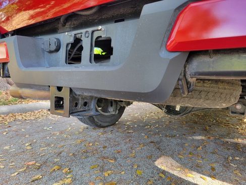 Used 2024 Toyota Tacoma SR5 image 14