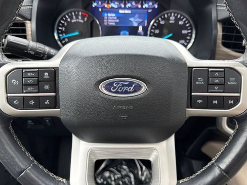 Used 2023 Ford Expedition Limited RWD image 26