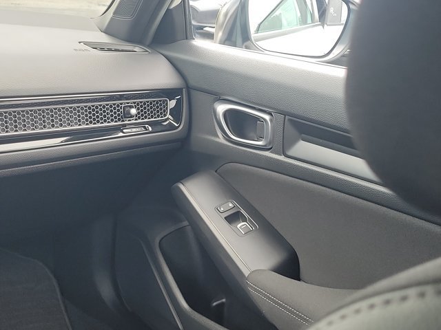 Certified 2025 Honda Civic Sport image 4