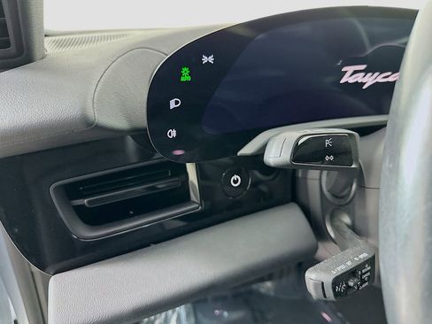 Used 2021 Porsche Taycan 4S image 11
