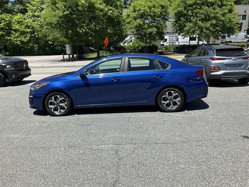Used 2019 Kia Forte LXS FWD image 8