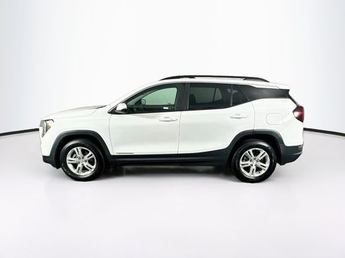 Used 2023 GMC Terrain SLE w/ Driver Convenience Package AWD/4WD image 4
